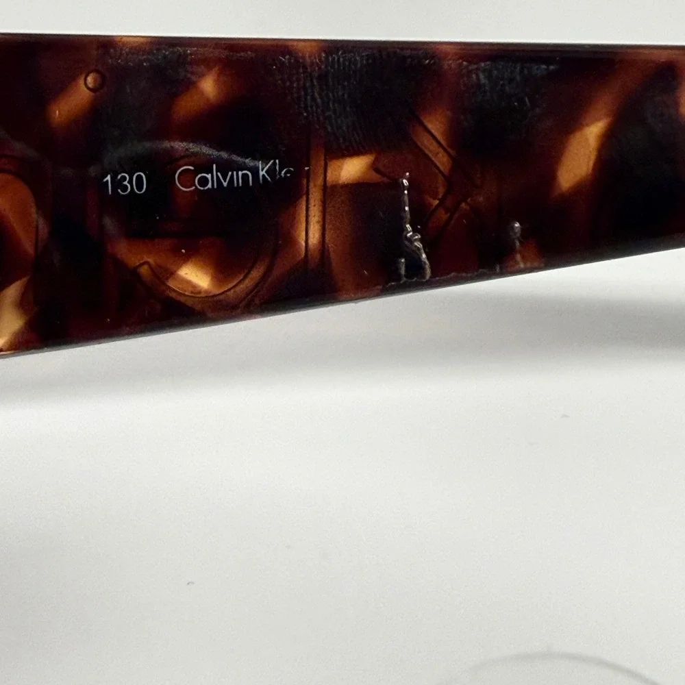 Calvin Klein Womens Tortoise Shell Rectangle Sunglasses‎ Brown Lens Italy 702S